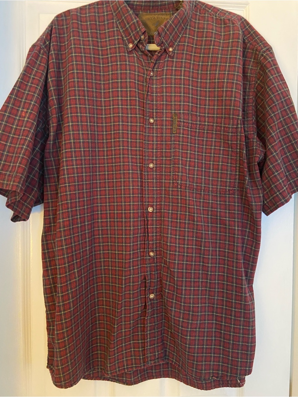 Casual Red Plaid Short-Sleeve Button-Down Shirt